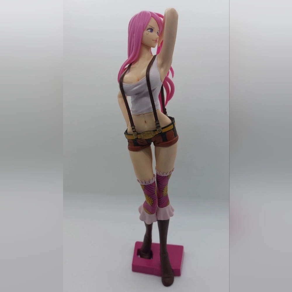 Jewelry Bonnie One Piece Figure